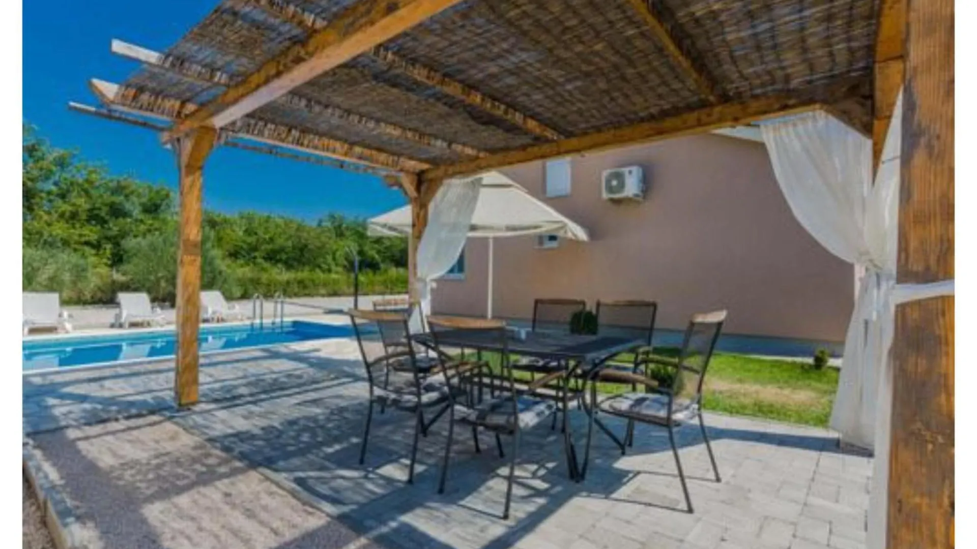 Holiday House Mell With Pool Policnik Holiday home